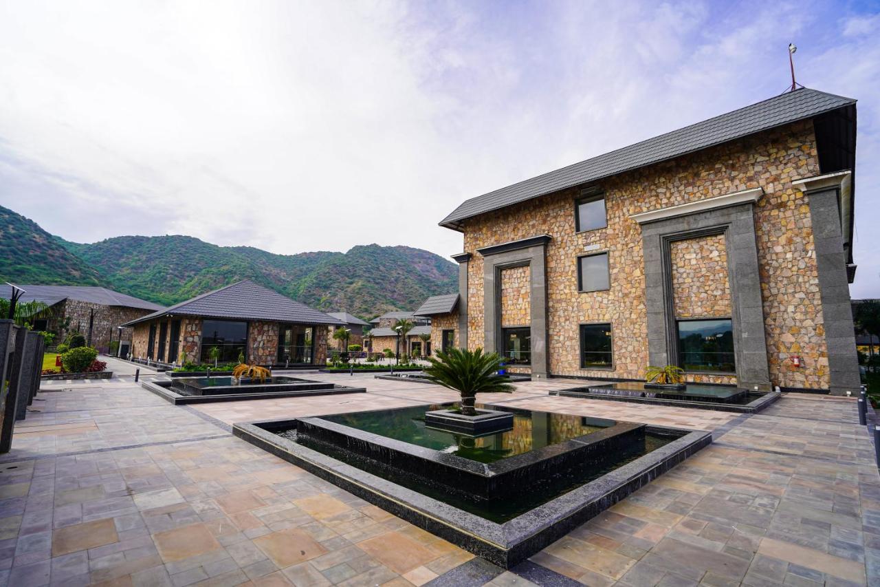 Pushkara Resort And Spa Екстериор снимка