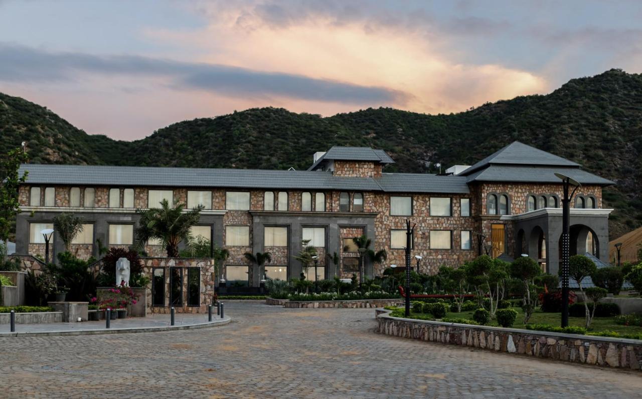 Pushkara Resort And Spa Екстериор снимка