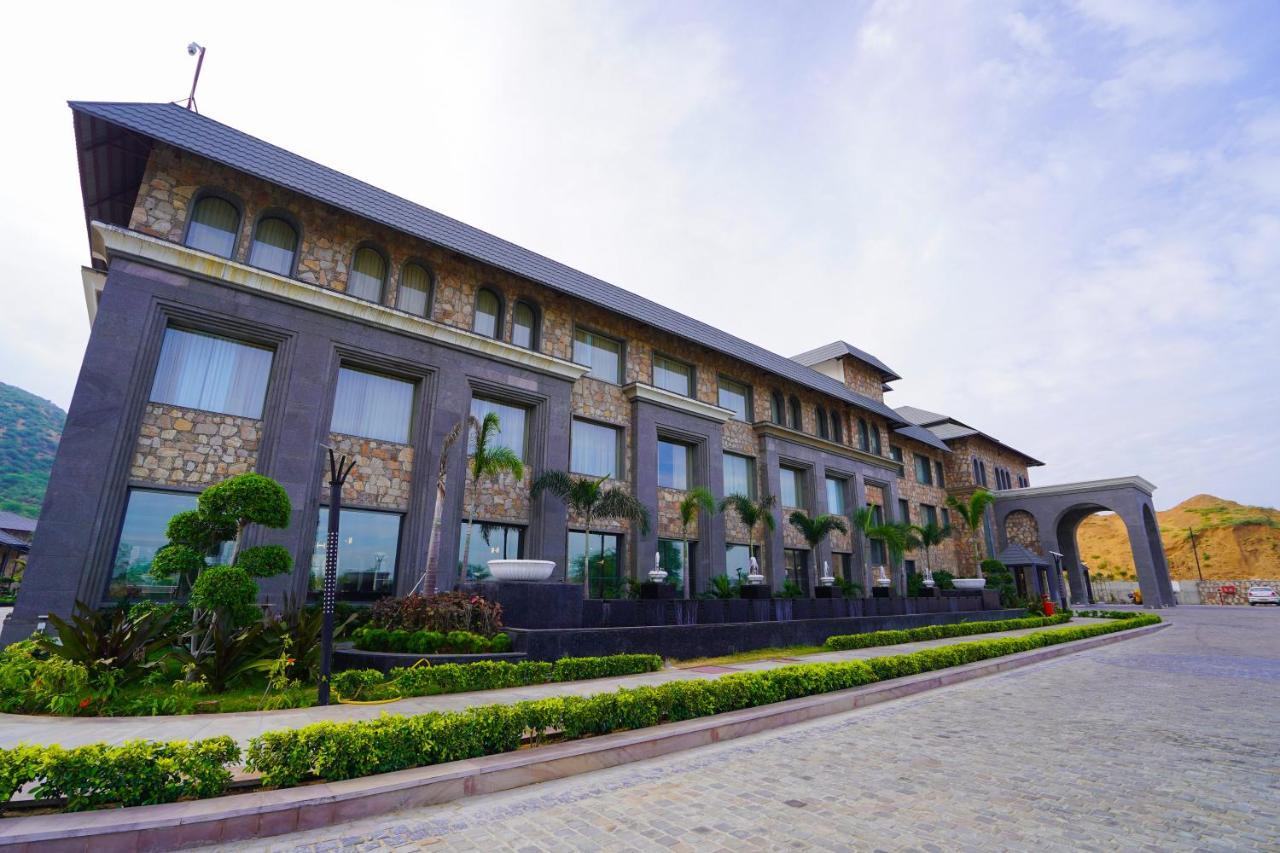 Pushkara Resort And Spa Екстериор снимка